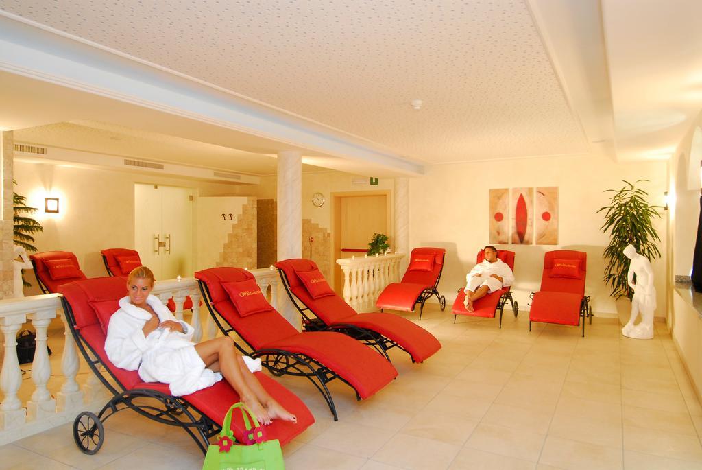Hotel Gasthof Waldschenke マルレンゴ エクステリア 写真